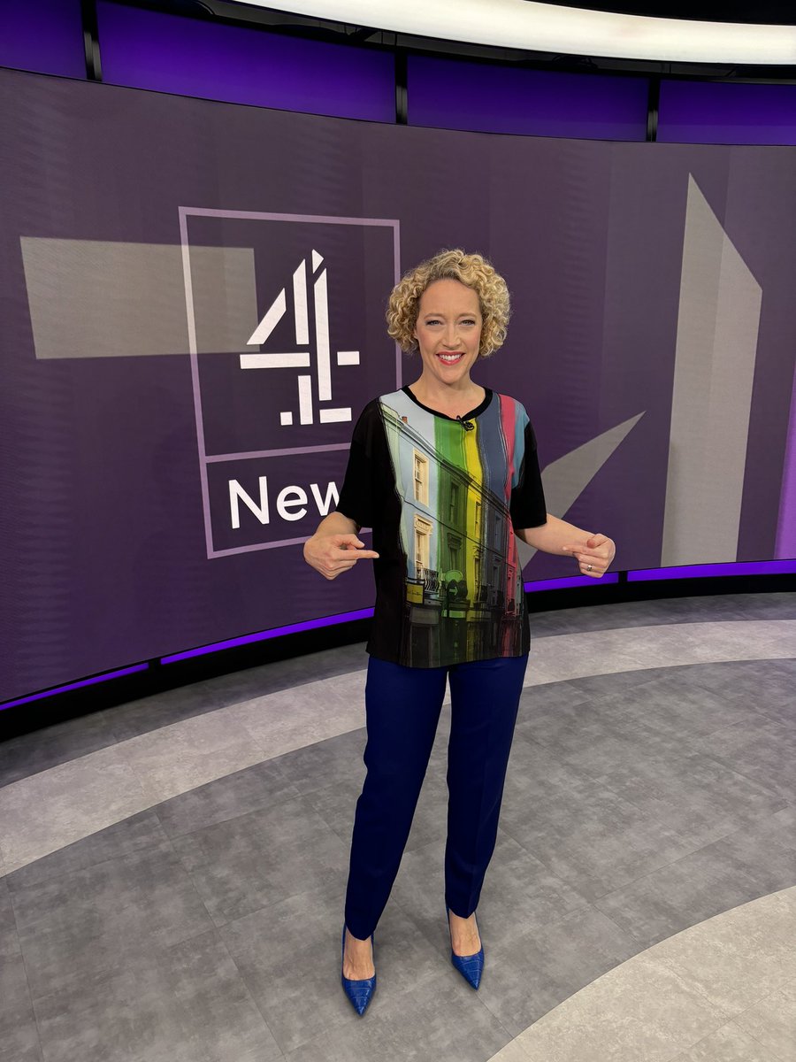 cathynewman's tweet image. So glad I packed my #GeneralElection shirt this morning. Politics of all hues represented on @Channel4News in the next six weeks. Tune in at 7 tonight for the first instalment.