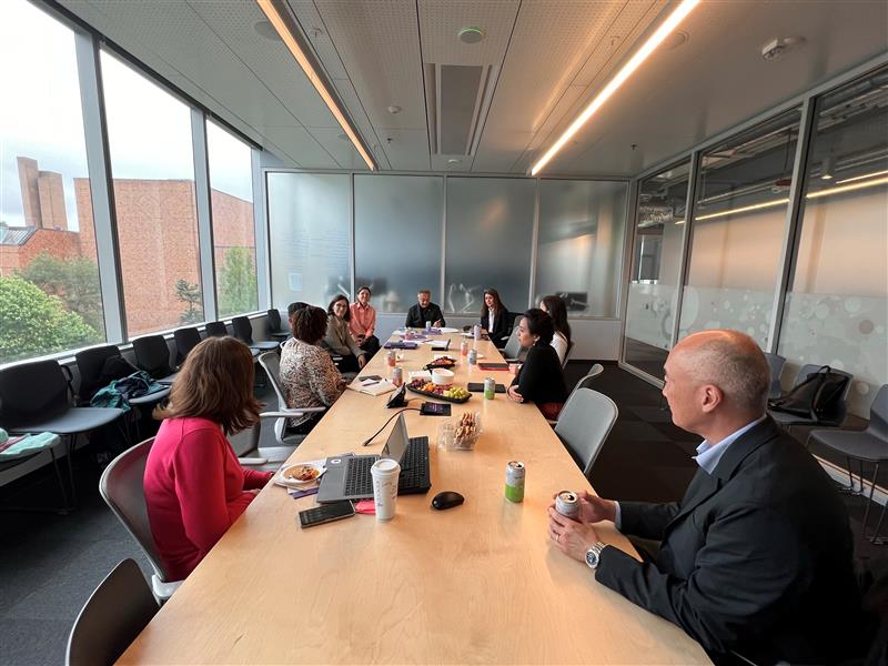 Yesterday @WADeptHealth met with @uwdgh, who has the vision to achieve sustainable, quality health globally. Our agency is proud to join in this vision & our state (& world) is a healthier, safer place because of public health professionals trained at @UW.