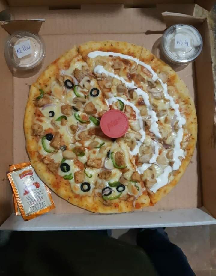 Thank you so much, @TheSandboxIndia. I live in a remote area where there are no big amenities. Even in this situation, you sent me pizza. It's not just pizza; it's love from the #community. Thanks again for this precious gift and for surprising me
@TheSandboxGame 
#ThankU