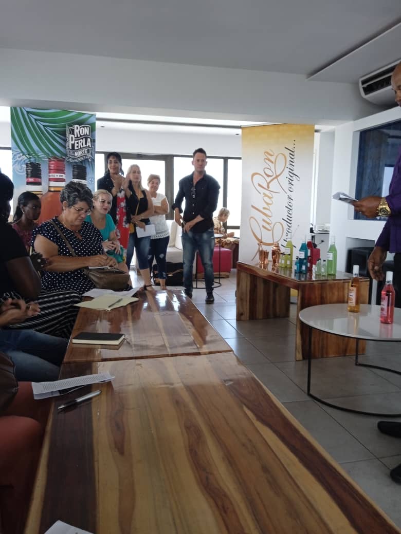 En el día de hoy se efectuó el forun de ciencia y tenica 2024 con el objetivo de presentar los trabajos expuesto con el fin de ver el impacto económico que tiene cada uno de ellos y el beneficio que trae consigo cada uno para la ronera cárdenas