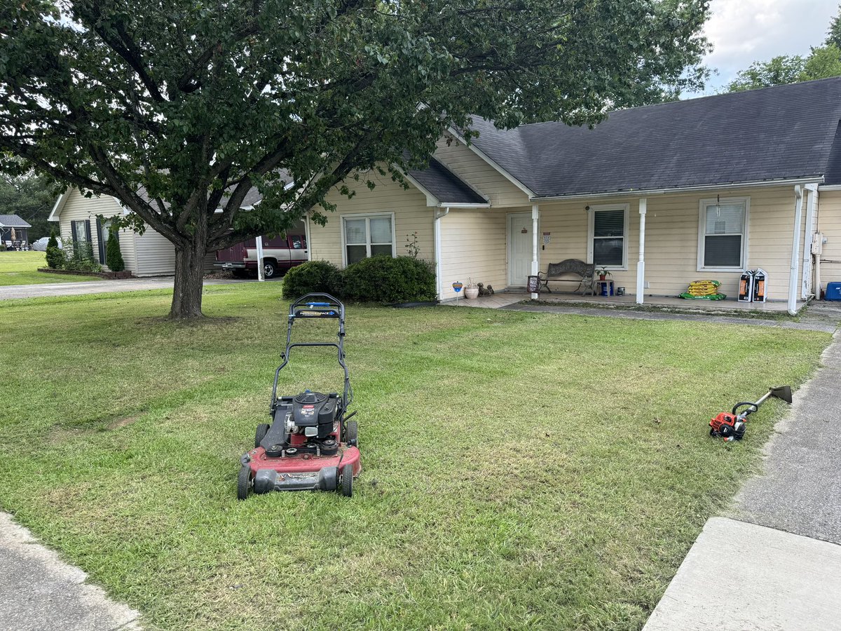 This afternoon I had the pleasure of mowing Ms. Glovers lawn . She was inside resting at the time I came by to mow . Making a difference one lawn at a time .