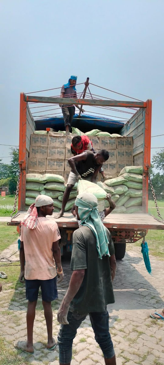 Yesterday, Team Golaghat from <a href="/AssamExcise/">Excise Assam</a> seized 930 cases of illegal liquor along with a vehicle worth ₹1.13 crore as part of their #IllegalLiquorFreeAssam initiative.

Kudos to the team.