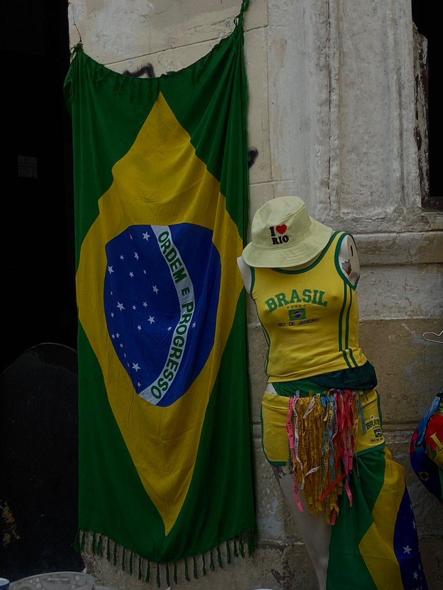 ladycollucci's tweet photo. Rio de Janeiro. https://t.co/biOrNGz4pf