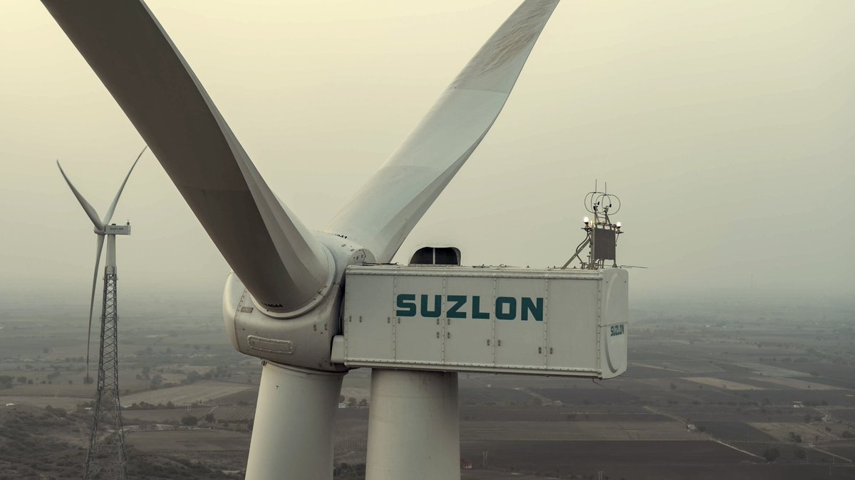 Suzlon Energy shares rise as the company clinches a 402 MW wind energy project order from Juniper Green Energy. This move reinforces Suzlon’s commitment to renewable energy! 💨🌿
 #SuzlonEnergy #RenewableEnergy #WindPower #GreenEnergy