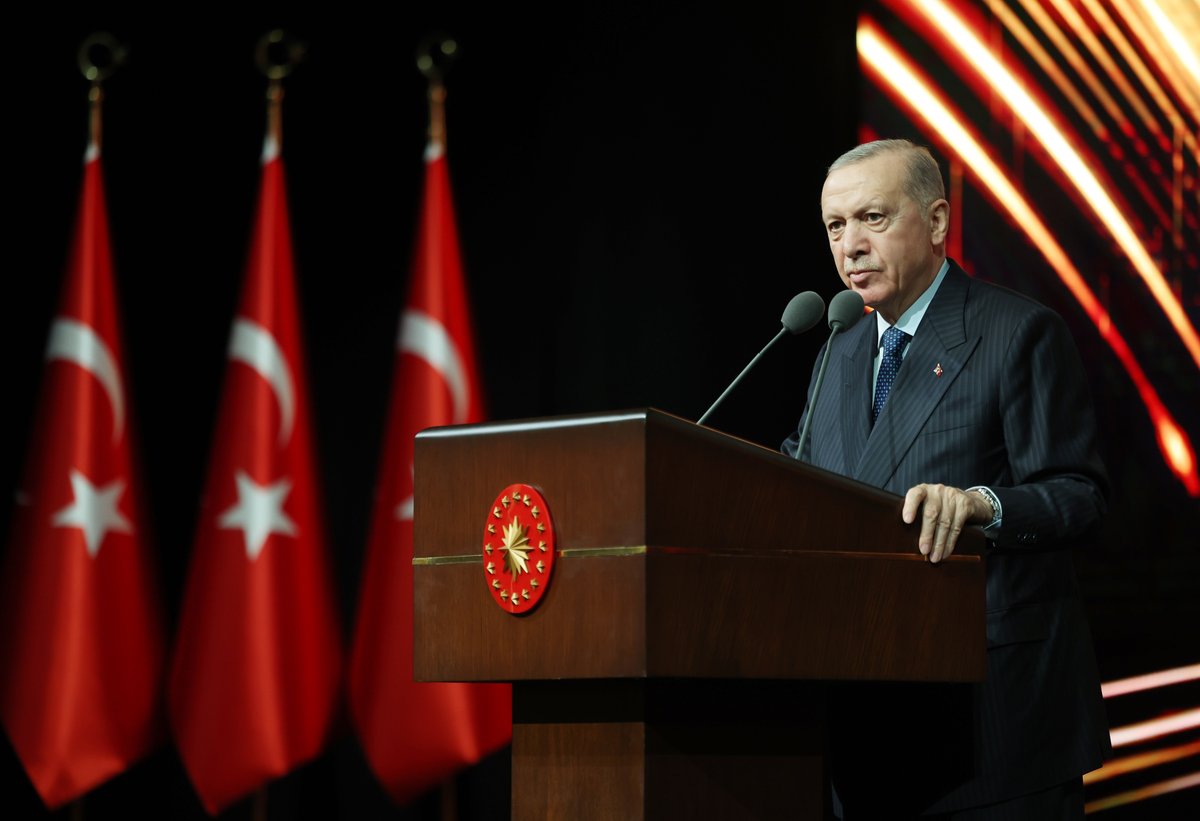 Cumhurbaşkanımız Recep Tayyip Erdoğan, Beştepe Millet Kongre ve Kültür Merkezi'nde düzenlenen Uluslararası İyilik Ödülleri Töreni'ne katıldı.