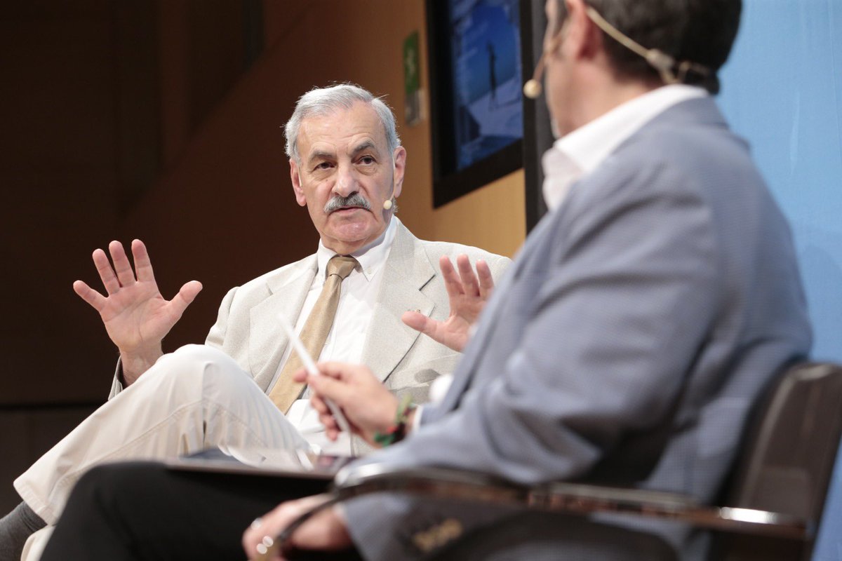 Fundación Canal (@fundacioncanal) on Twitter photo José María Bermúdez de Castro contesta a las preguntas de <a href="/sergiomartin/">Sergio Martín</a> y espectadores sobre cómo nos afecta el cambio climático como especie y la complejidad de adaptabilidad a las nuevas condiciones climáticas. José María Bermúdez de Castro contesta a las preguntas de <a href="/sergiomartin/">Sergio Martín</a> y espectadores sobre cómo nos afecta el cambio climático como especie y la complejidad de adaptabilidad a las nuevas condiciones climáticas.