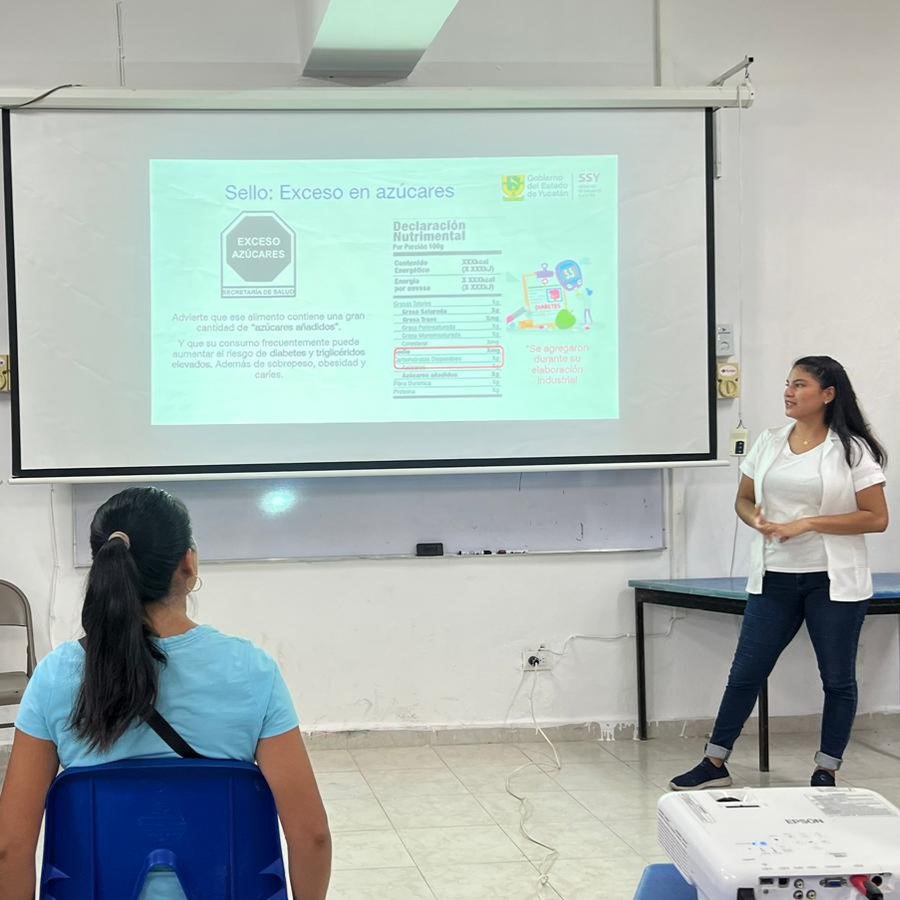 El día de hoy, continuando con las actividades en conjunto con la #Fundación #EducarParaProducir realizamos una plática de #AlimentaciónSaludable y #EtiquetadoDeAdvertencia en la escuela primaria 'Josefa Ortiz de Domínguez' en el municipio de #Motul.