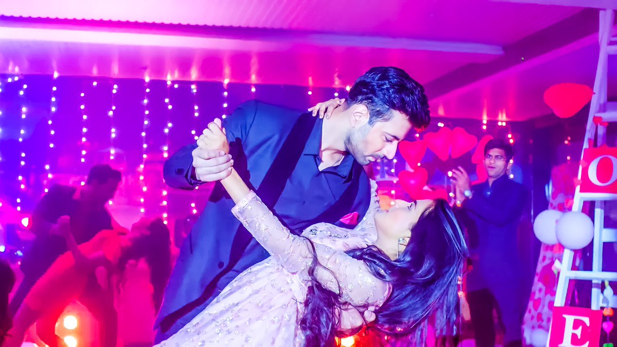 kritika01165825's tweet photo. 3 YRS OF SHAKHI CONFESSION
Missing my lockdown days my shakhi era , their confession ππ₯Ήπ₯Ή
When O sathi tere Bina song plays and I heard O shakhi everytime ππ₯Ήππ
#karanvirsharma #debattamasaha
#shakhi #debvir #shauryaauranokhikikahani https://t.co/GpVcFic6y8