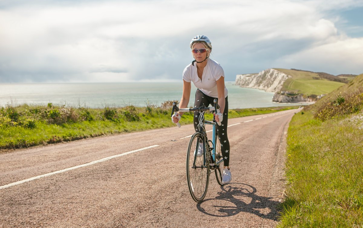 Solo Travellers Guide The #IsleofWight has been described as ‘England in Miniature’ and you don’t need to go far to see why. With our rugged cliffs, rolling hills & lush countryside, it’s the perfect place to explore. ℹ️ bit.ly/IOWSoloTravel 📌Military Road (@ntisleofwight)