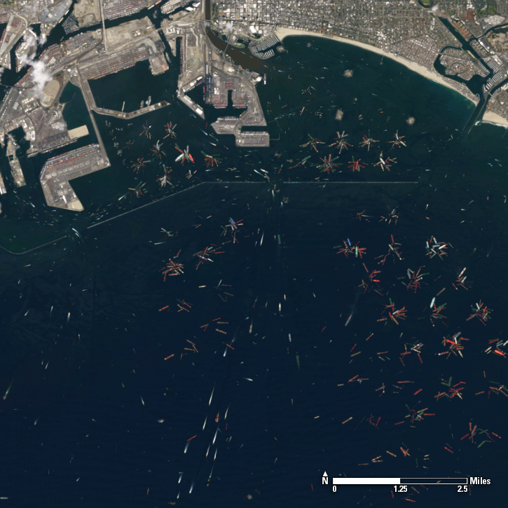 Celebrate #NationalMaritimeDay with a look at the #SanPedroBay Port Complex in #California. Comprised of the Ports of #LosAngeles and #LongBeach, the facilities are ranked as the busiest in North America. This #Landsat image composite highlights the high volume of sea traffic. 🛳️