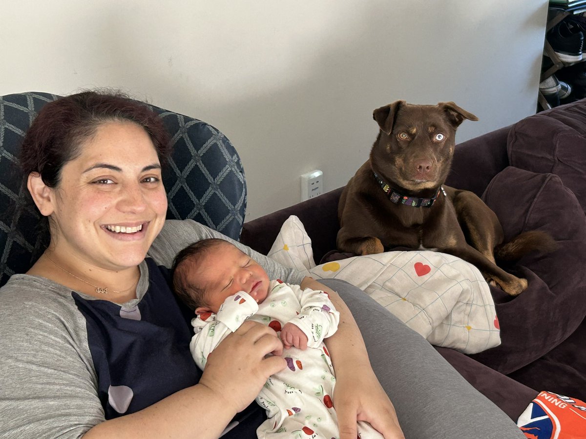 JoePantorno's tweet image. Benedetto Richard Pantorno, born May 19 at 12:15 AM.
Mom and baby are doing well and Shelby is already a pro at being a big sister. Meanwhile, dad is in numb disbelief at the strength of his wife and that he had a part in creating something so perfect.