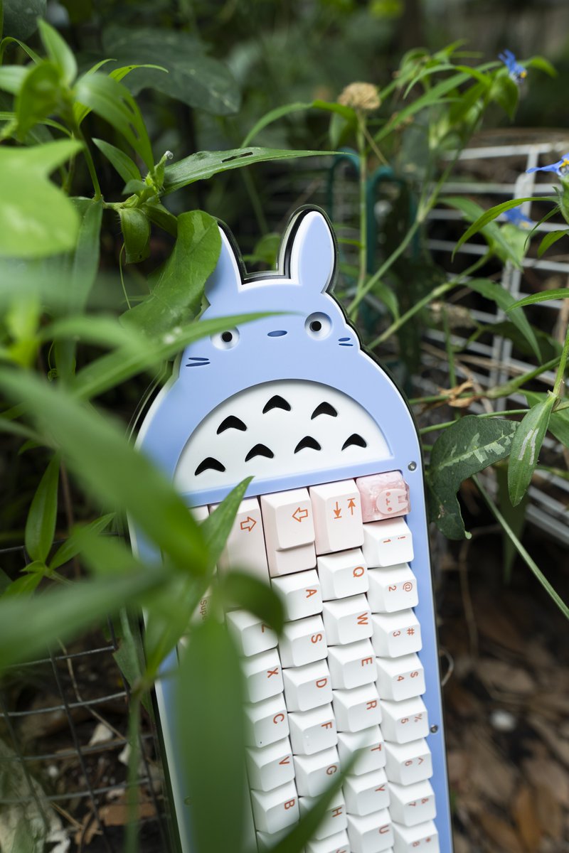 xinxinwong's tweet image. Our favorite Neighbor ❤️

Available this Friday (5/24) around 2 pm CST