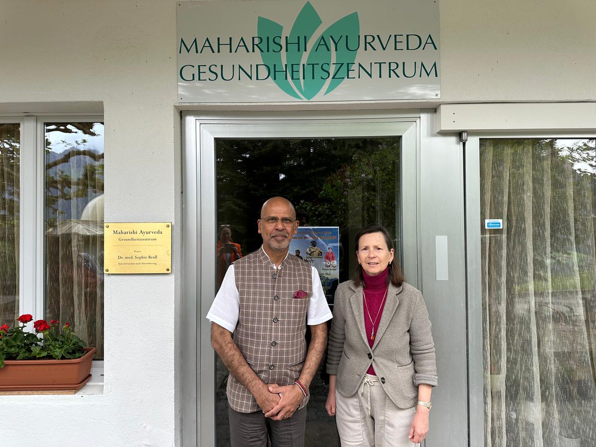 Transcendental meditation at Maharishi European Research University in #Seelisberg, ancient 🇮🇳 wisdom being practiced in Swiss Alps. Amb Kumar hosted by @OdermattOtto & Maria Odermatt at the university. Also visited #Ayurvedic health centre run by Vaidya Sophie Beall.