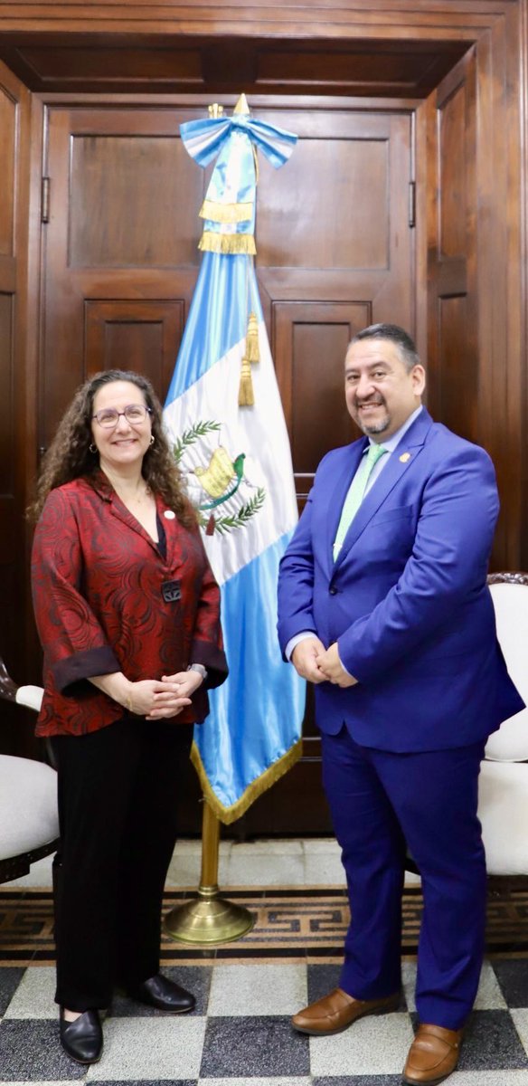 It was a pleasure to meet this morning with the Vice-President of Guatemala’s Congress, Deputy Darwin Alberto Lucas Paz, to inaugurate the new phase of cooperation between ⁦@NDIGuate⁩ and ⁦the ⁩Congreso de la República.