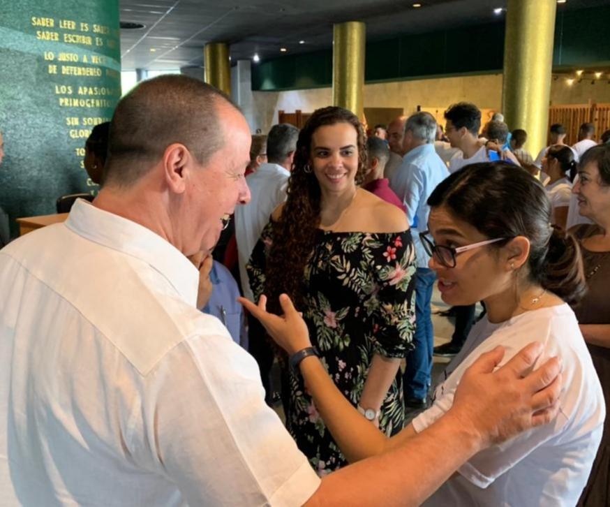 🇨🇺 Junto a cuadros de dirección de varios organismos del país, esta mañana firmamos el Convenio de trabajo entre el @MINSAPCuba y las Brigadas Técnicas Juveniles, con el propósito de continuar respaldando el desarrollo de la ciencia, la técnica y la innovación en nuestro sector.