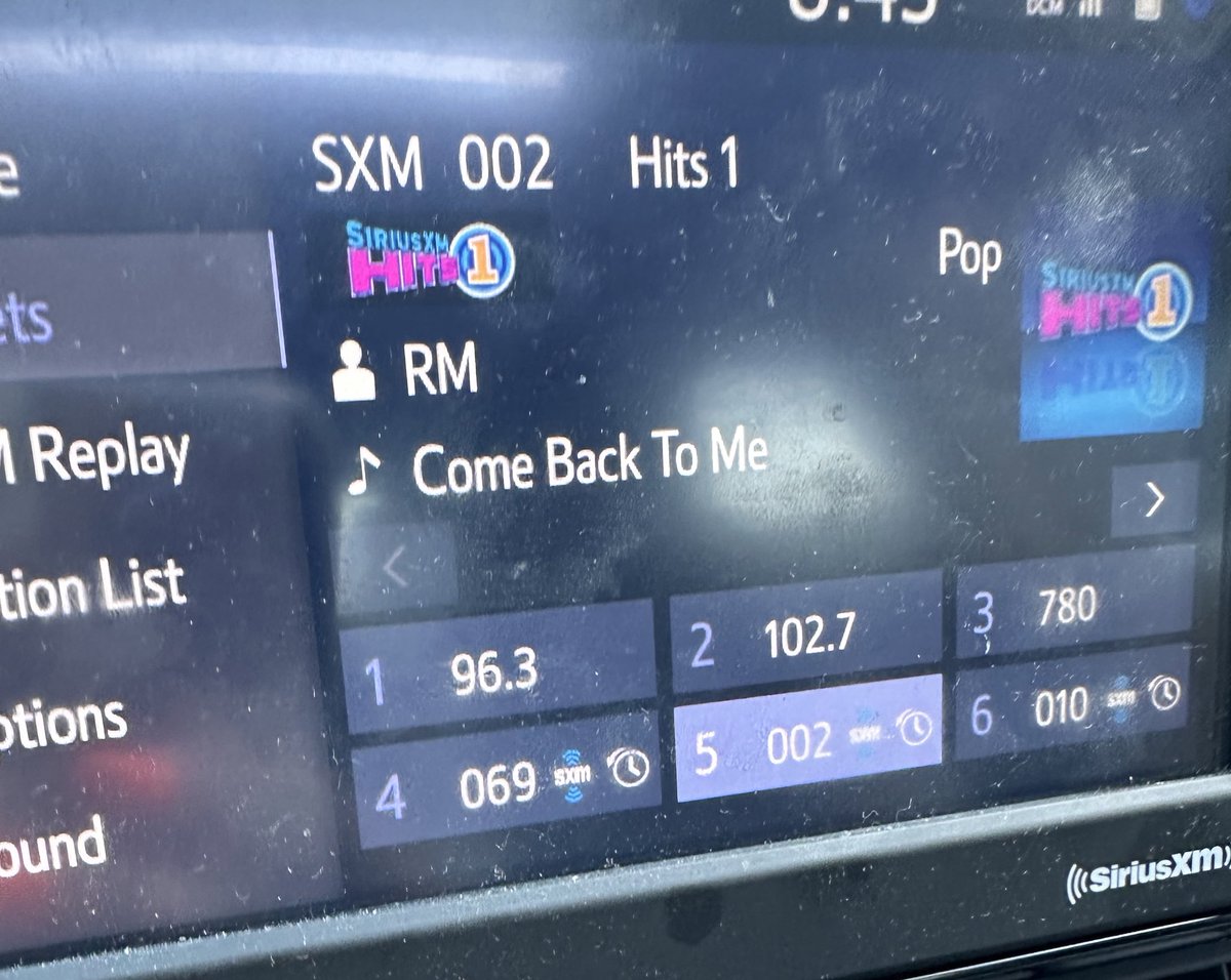 Join keeping me company in morning Chicago traffic 💜 Thanks @SIRIUSXM @SiriusXMHits1