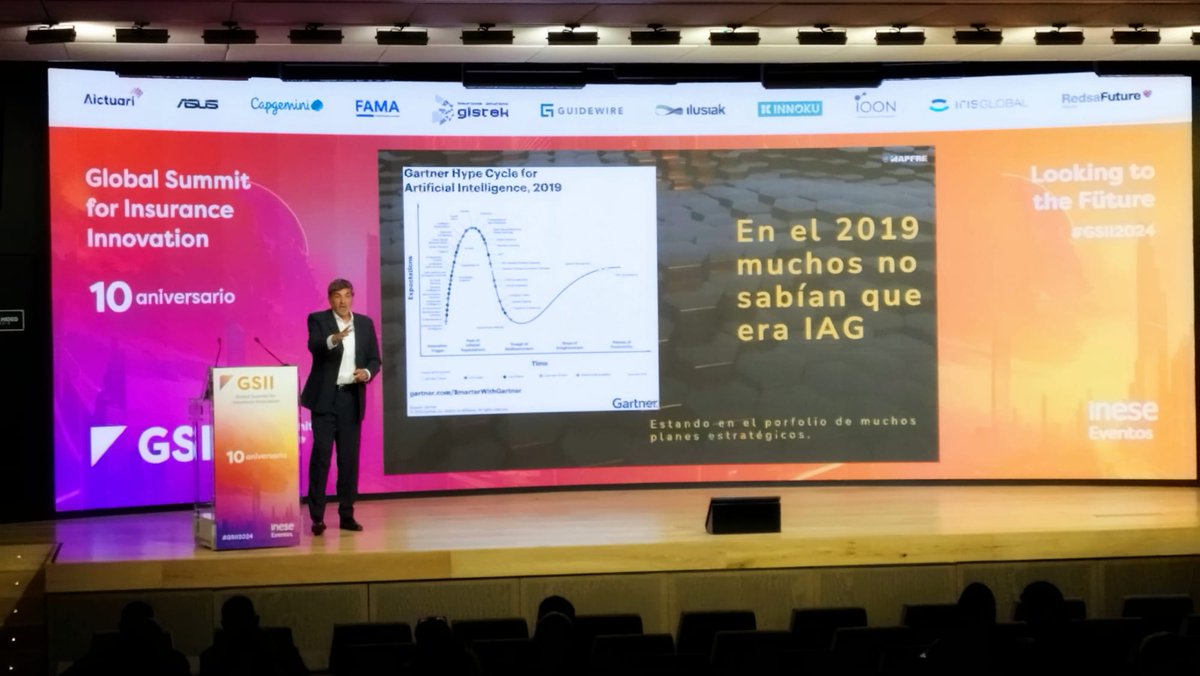 Inese_seguros's tweet photo. Seguimos en el #GSII2024 con Juan Cumbrado, director de Innovación de @MAPFRE_ES, que nos habla sobre GenIA y del caso MIA GPT. Toda la info mañana en 👉 https://t.co/4e2YYdjTl4 https://t.co/2qrUDLWIPO