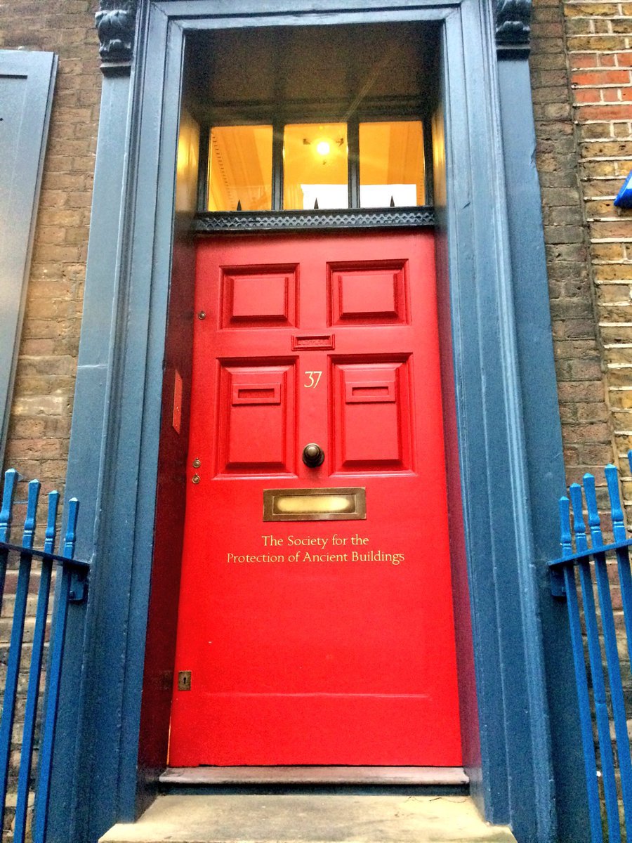 Two doors we at @Heritage_NGOs are keeping an eye on this afternoon @10DowningStreet & @SPAB1877 who are holding their regular meeting where we will talk about our #CostofLivingCrisis report