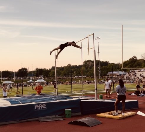 Congratulations on ⁦@RFH_Regional⁩ latest Shore Conference champion Griffin Izzo, and for following it up with a PR at Holmdel Twighlight tourney. Fly! #polevault #trackandfield ⁦@RFH_Track⁩