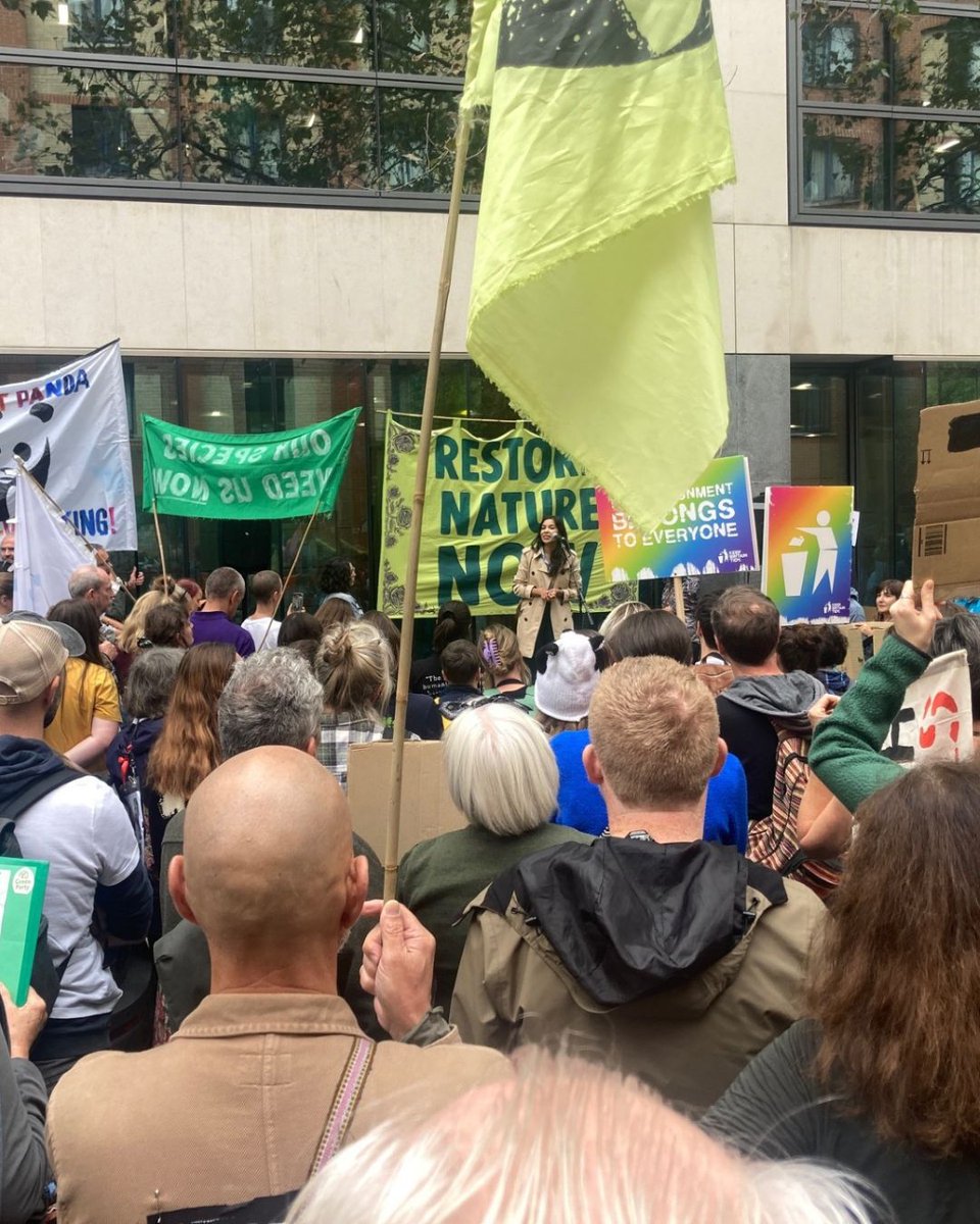 Last year, we marched with #RestoreNatureNow - and this year we're doing the same again, in just 1 month's time! On the 22nd June, we'll be in London with @RNNMarch. Will you join us? #environment Photos: Jenny Matthews, Areanna Alizan, Matt Larsen-Daw