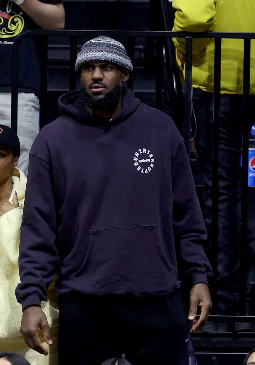 LeBron James doesn't understand why 'grown-ass' adults try to tear down younger athletes like Caitlin Clark

“I'm getting the same thing from watching my son, who's a 19-year-old, kind of getting a lot of animosity and hatred towards him when he's just a kid trying to live out
