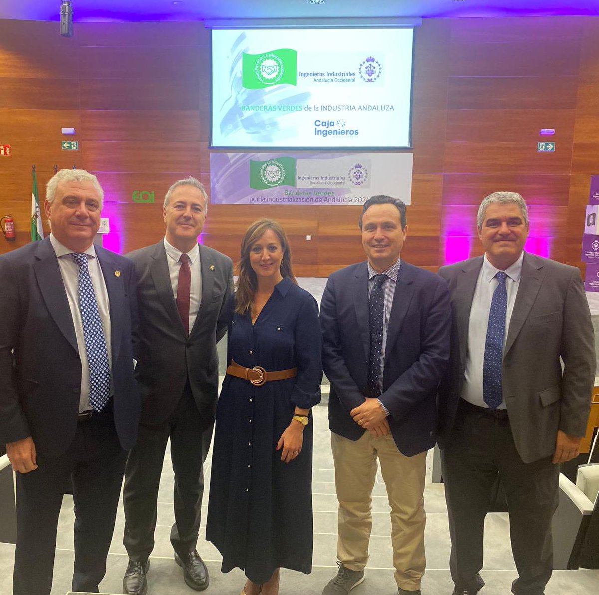 En el día de hoy, <a href="/industrialesand/">COIIAOC</a>  ha hecho entrega de las Banderas Verdes de la Industria 💪🏭 Enhorabuena a los municipios  reconocidos 👏
La presidenta del #ParquePISA y de <a href="/AepAndalucia/">AEPAndalucía</a> , <a href="/RinconMarga/">Marga Rincón</a> , ha participado en este acto. 
<a href="/cedaesPE/">CEDAES</a>