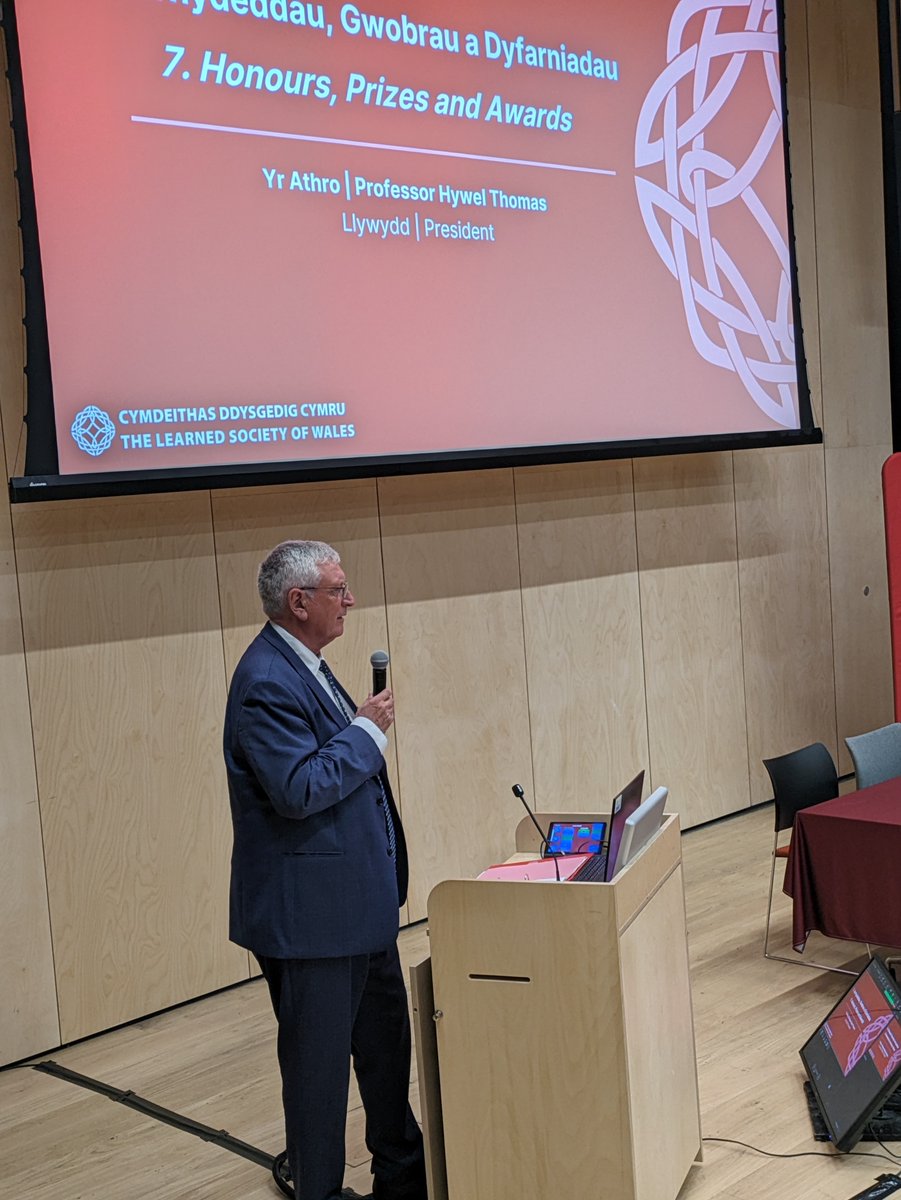 President Hywel Thomas FLSW at our AGM, which marks the start of the Society year and is a chance to reflect on activities of the past year. cymdeithasddysgedig.cymru/amdanon-ni/