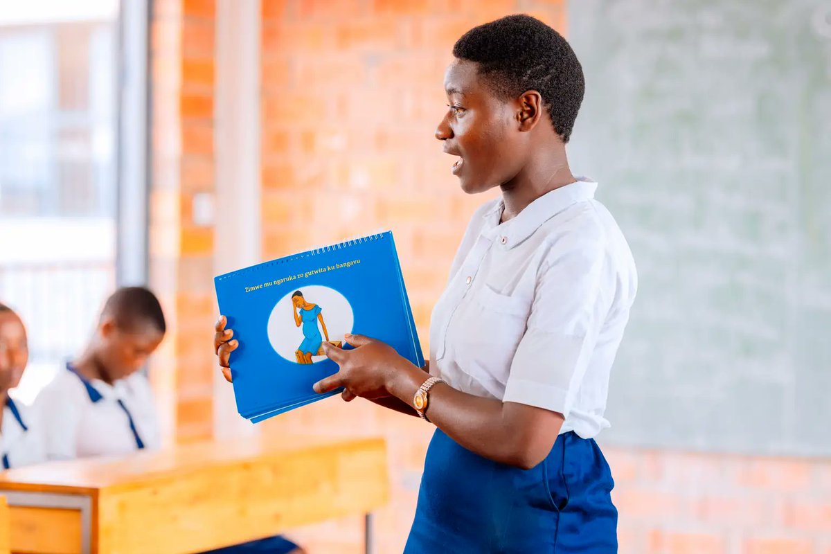 PlanRwanda's tweet photo. Esther, 18, is the leader of her school’s sexual, reproductive and health rights club.

She believes that uninformed adolescents face challenges in their future lives, underscoring the need for parent-child dialogues.

↪️ https://t.co/tDjJ5owAnM

#ComprehensiveSexualityEducation https://t.co/JLSiSpouNP