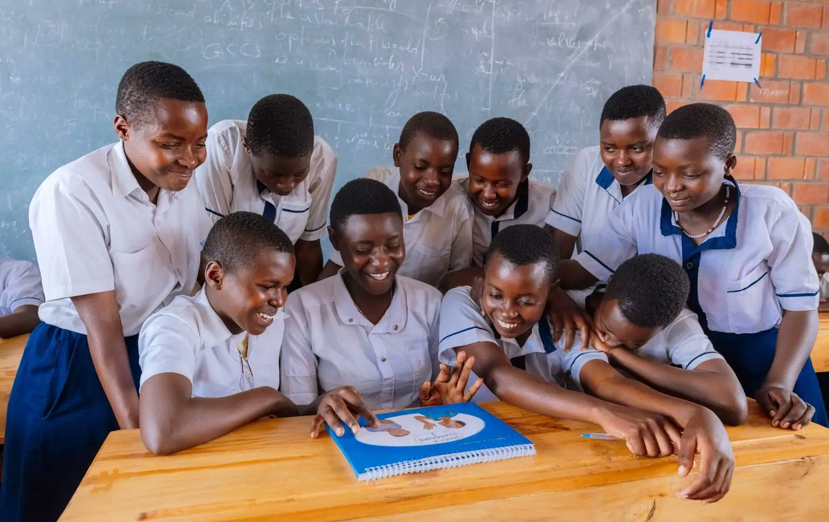 PlanRwanda's tweet photo. Esther, 18, is the leader of her school’s sexual, reproductive and health rights club.

She believes that uninformed adolescents face challenges in their future lives, underscoring the need for parent-child dialogues.

↪️ https://t.co/tDjJ5owAnM

#ComprehensiveSexualityEducation https://t.co/JLSiSpouNP