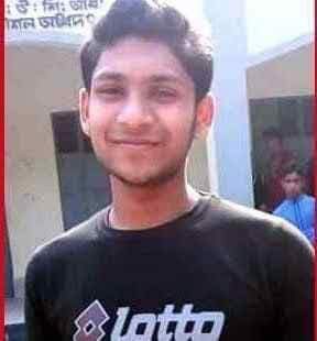 ABhuttow's tweet photo. ভারতে খুন হওয়া এমপি আনোয়ারুল আজিম একজন ঠান্ডা মাথার খুনি। আমরা ভুলি নাই সোহানকে তার নির্দেশে হত্যা করা হয়। আজ সে নিজেই বাবার দেশে খুন হয়েছে। 

সোহানের মা স্থানীয় এমপি আনোয়ারুল আজিমের কাছে যান ছেলে বাঁচাতে। আনোয়ারুল আজিম তাকে তাড়িয়ে দেন। গ্রামবাসী মিলে এমপির কাছে গিয়ে অনুরোধ করে পুলিশের কাছ থেকে সোহানকে ছাড়িয়ে আনতে, তারাও পারেনি। 

এরপর ২০ এপ্রিল ২০১৬ তারিখে কালীগঞ্জ থেকে প্রায় ৫০ কি.মি. দূরে চুয়াডাঙ্গায় সোহানের গুলিবিদ্ধ লাশ পাওয়া যায়। হাত ভাঙ্গা, বাম চোখ উপড়ানো মৃতদেহ পড়ে থাকতে দেখা যায় শহীদ মহিউদ্দীন সোহানের। সোহানের মায়ের সেই কথাটা আজও কানে বাজে:- মারবেই যদি আমার বাবুরে চোখ দুইটা তুইলা নিলো ক্যান!

২২ মে ২০২৪। আজ সকালে কলকাতার নিউটাউন এলাকার সঞ্জিভা গার্ডেন থেকে এমপি আনোয়ারুল আজিমের মরদেহ উদ্ধার করা হয়।