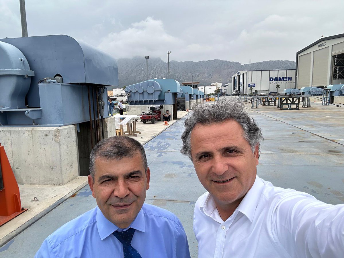 asbasantalya's tweet photo. Konyaaltı İlçe Emniyet Müdürü Sn. Mehmet TATAR'ın Antalya Serbest Bölgesi ziyaretinde, Serbest Bölgemizdeki gelişmeler, yat rıhtımı yatırımlarımız ve liman faaliyetlerimiz yerinde gösterilerek bilgiler verildi. https://t.co/eFhQeetnqf