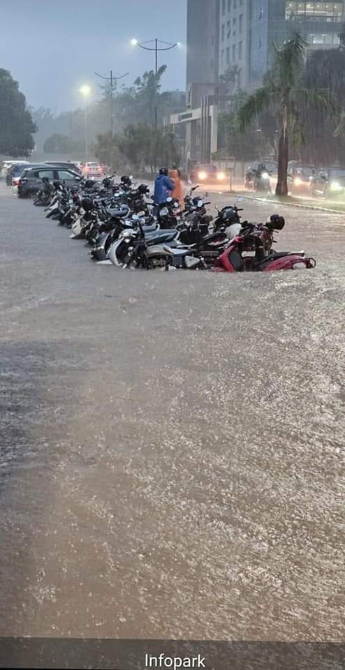 Cochin after 2hrs rain 🙄