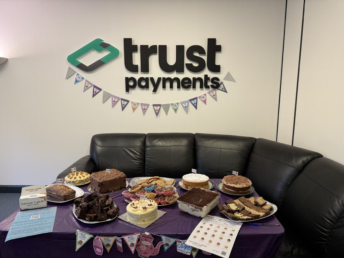 TRUST_Payments's tweet image. Today, our Bangor team has been busy baking up a storm for @HHTGhospices! 🎂🥳 They swapped their laptops for mixing bowls to create delicious treats for our office bake sale. Every penny raised will support the amazing children at Hope House 💛 #EatCakeWeek #CSR #OneTrust