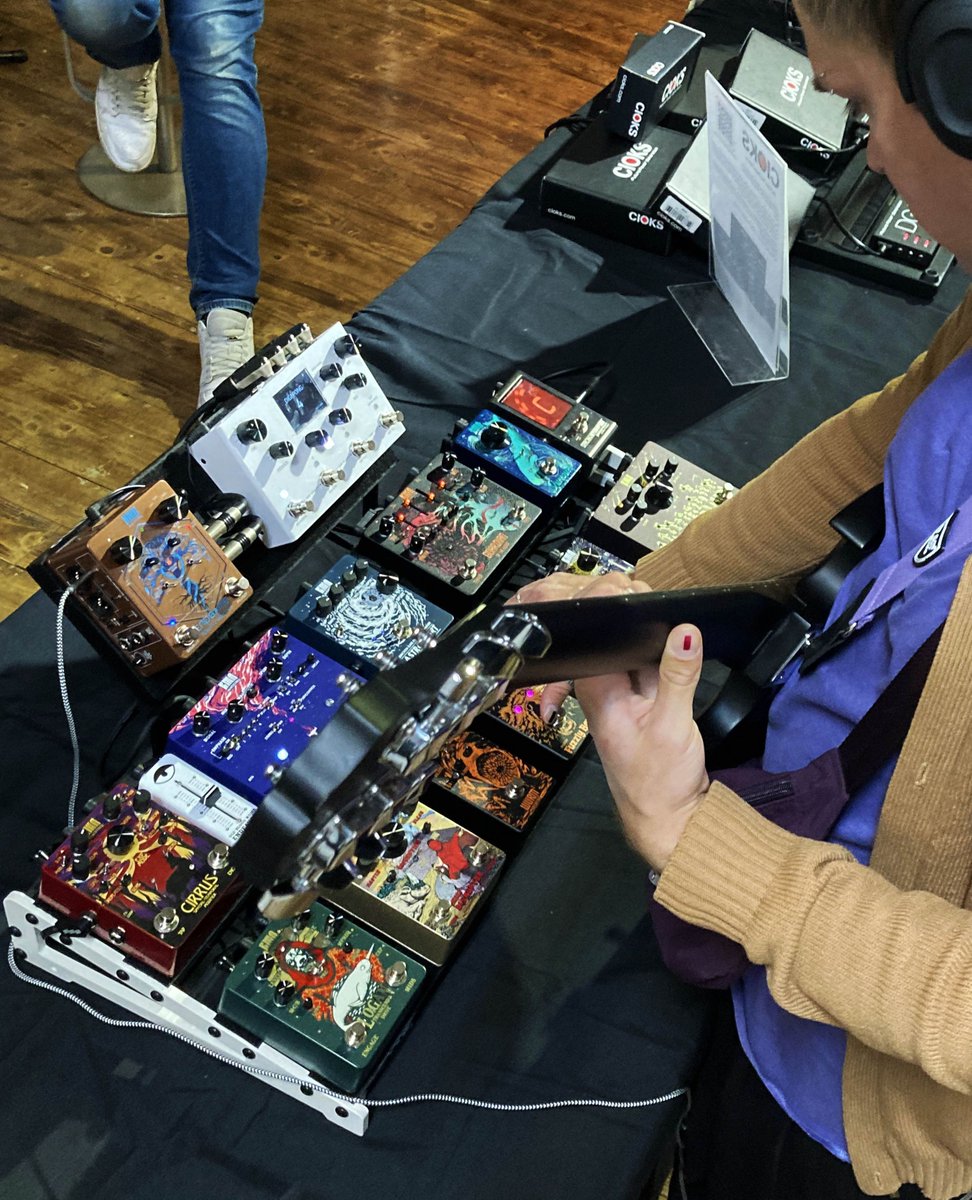 kmamachines's tweet photo. What a wonderful weekend in a room full of all the best effects pedals and pedal builders! Berlin @stompboxexhibit was brilliant! - Thanks to everyone who came over, said hi, and made noises with our great big KMA Pedalboard of carnage! https://t.co/KckAuMYDad