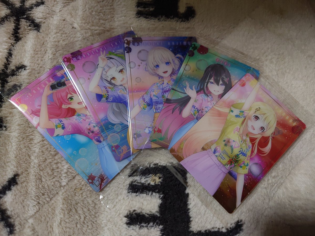 ka2kanika2's tweet photo. １日１ホロウエハース生活してるけど社長きてくれるかなぁ。。。 https://t.co/mt2vOuZutU