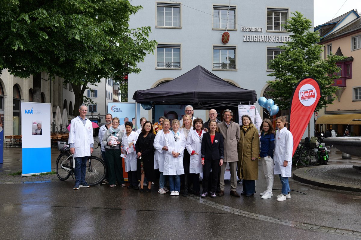 Zürcher Gesundheitsorganisationen gegen die Kostenbremse:
Im Kanton Zürich findet der grosse Aktionstag gegen die Kostenbremse-Initiative statt.

Zur Medienmitteilung: vzk.ch/medienmitteilu…