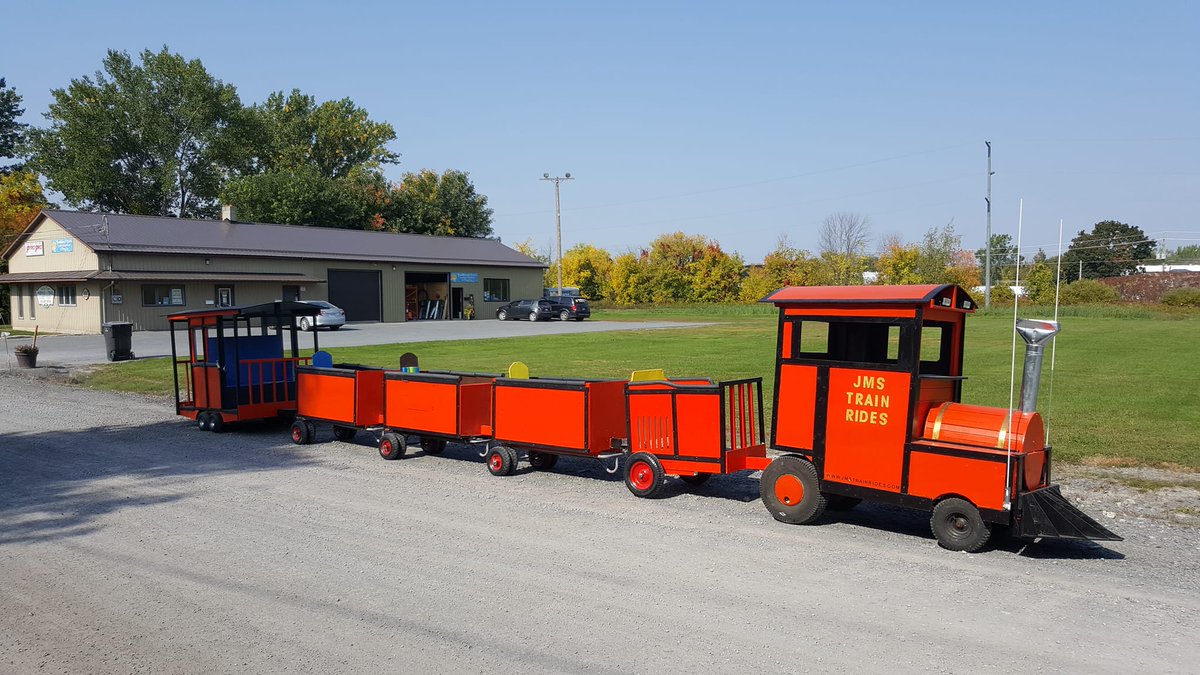 Hey kids! In addition to admiring model trains, why not take a train ride? JMS Train Rides will be at Art on the Waterfront all weekend June 1-2 in Chesterville, ON!
Tickets for train rides are $3.00 each. Special needs children ride for free. Visit facebook.com/jms.train.rides