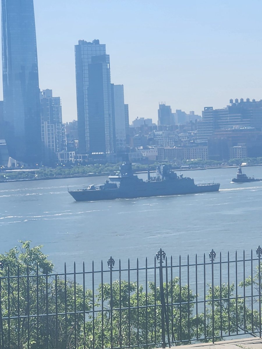 lovehome12's tweet photo. #weehawken #fleetweek #hudsonriver #nyc.  From Weehawken NJ. https://t.co/FMDfNX6Z8a