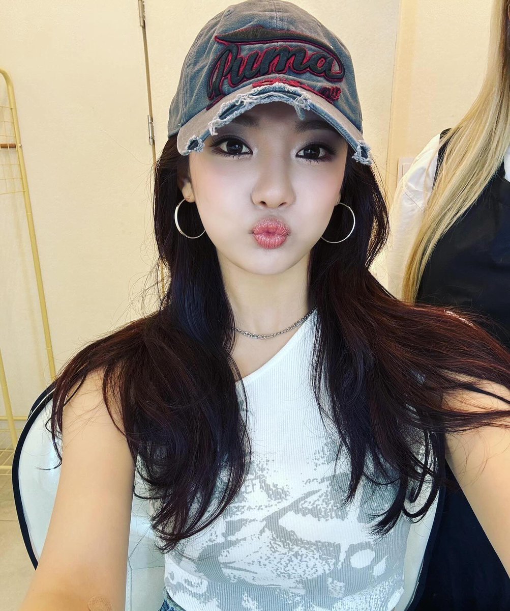 iimtoningning's tweet photo. “https://t.co/rljQL9Yyxv” https://t.co/H4MGr0kK74