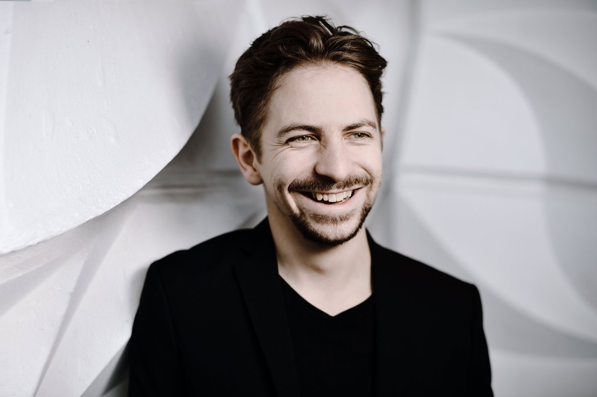 Welcome to Boosey & Hawkes, Gregor A. Mayrhofer! We are happy to announce that his “Insect Concerto” and his “Recycling Concerto” – showcasing fascinating musical solutions in response to our threatened planet – are now part of our roster. © Ruth Urban