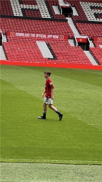 WGSFootball's tweet image. What an experience for Year 8 student, Frank W who played for @manchesterunited at Old Trafford earlier this week. A fantastic opportunity to play at ‘The Theatre of Dreams’ Well done Frank 👏 ⚽️