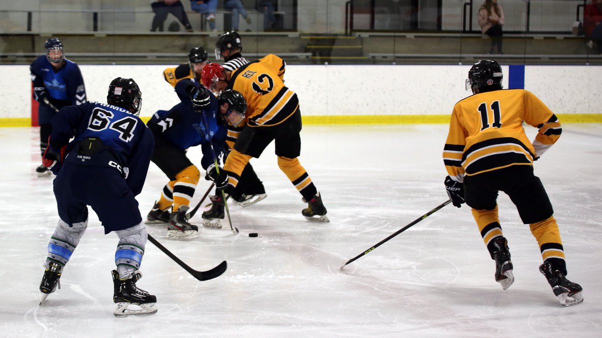 IceDragonHockey's tweet photo. Woof, thankfully this only counts as a single game. The Mighty Cluckers were dominant with a 7-2 first period and that was all she wrote.
Once they stopped getting hat tricks we recovered slightly but still lost 7-11.
#sadstats Two 11 GA games this season ☹️ https://t.co/6bk3BW5n7P