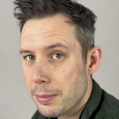 #NewProfilePic

I have been dabbling in shooting and editing my own headshots. I would love to know people’s feedback. 

Ta very much!