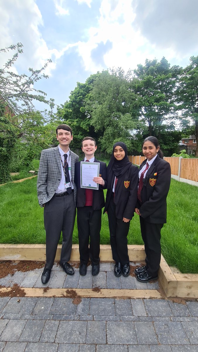 Stuart Bathurst have signed their Care for Creation Pledge! 💚 This means pupils are committed to making better choices and promise to develop an action plan for change within the school's community♻️ #careforcreation #sjbca #ukschool @stuartbathurst