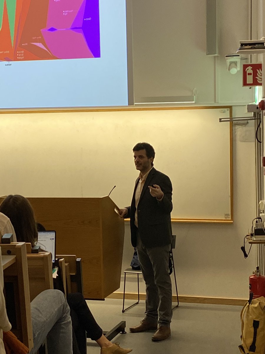 JonssonMelanomaLab (@jonsson_lab) on Twitter photo Really cool talk by Gabriel Victora <a href="/victora_lab/">Victora Lab</a> on germinal center evolution. Fascinating! <a href="/medfak_LU/">Medicinska fakulteten, Lunds universitet</a> <a href="/TheYuanLab/">Joan_Yuan_Lab</a> Really cool talk by Gabriel Victora <a href="/victora_lab/">Victora Lab</a> on germinal center evolution. Fascinating! <a href="/medfak_LU/">Medicinska fakulteten, Lunds universitet</a> <a href="/TheYuanLab/">Joan_Yuan_Lab</a>