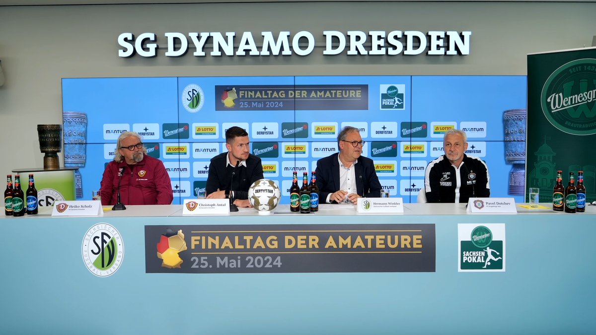 Pavel #Dotchev war heute zur gemeinsamen Pressekonferenz vor dem Finale im Wernesgrüner-Sachsenpokal in Dresden zu Gast. 📹👉🏻youtu.be/7RuImVPljPA #AUE #Kumpelverein
