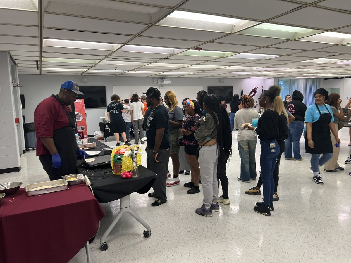 SPS Career & Tech Ed tweet media