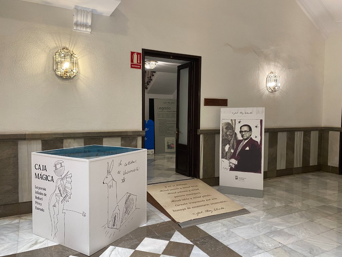 👉🏻 Hasta el 30 de mayo puedes descubrir la poesía infinita de Rafael Pérez Estrada en la Caja Mágica instalada a la entrada de su legado.  📍 Archivo Municipal de Málaga (Alameda Principal, 23)