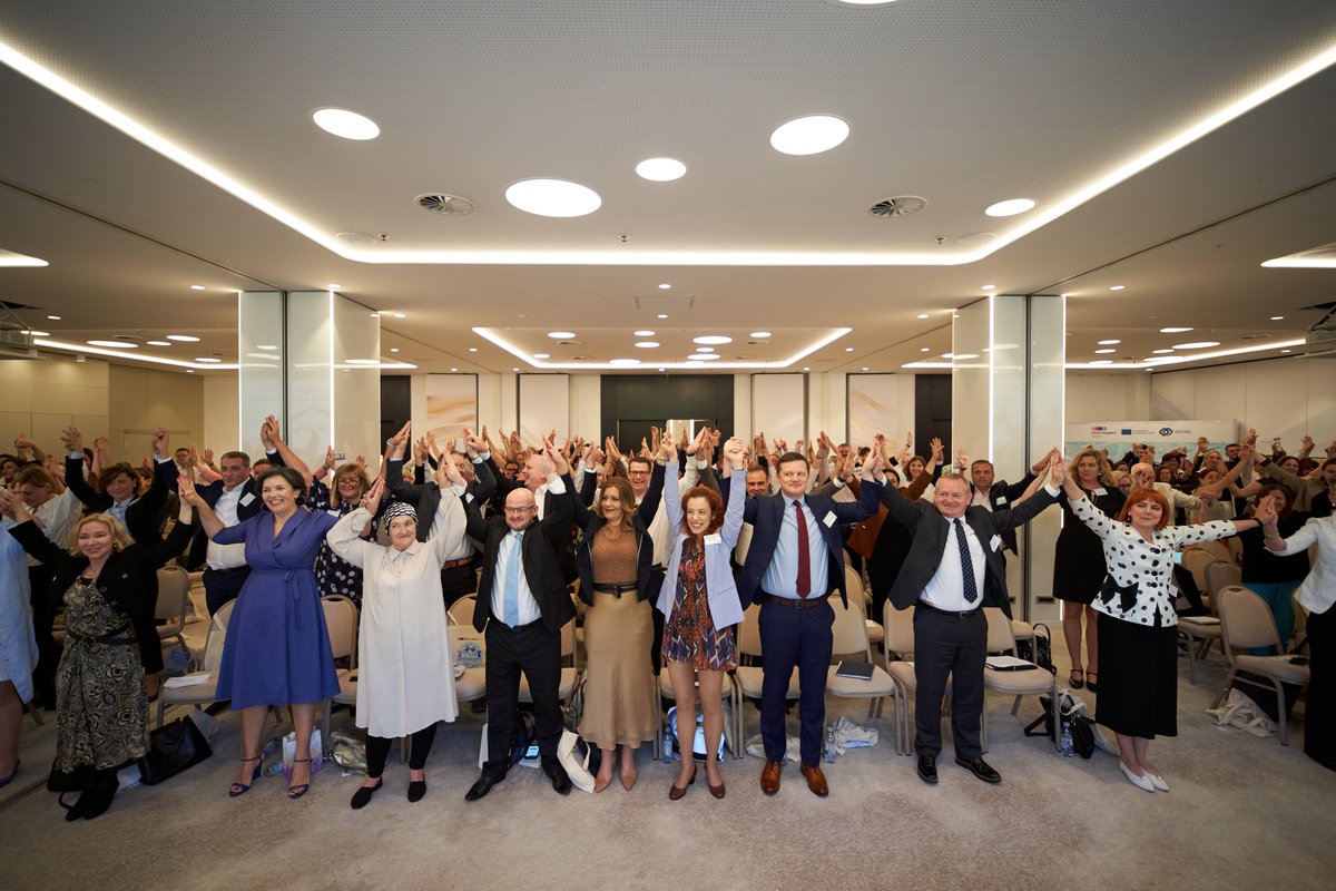 VictimSupportEU's tweet photo. In our icebreaker, we turned this policy room into a gym of well-being, creating a bridge of hands!
@EU_Commission @Europarl_EN @eu2024be @NPC_116006 #HolisticWellBeing #PolicyInAction #BuildBridges #VictimSupportForAll https://t.co/aoaMSqUIZ0