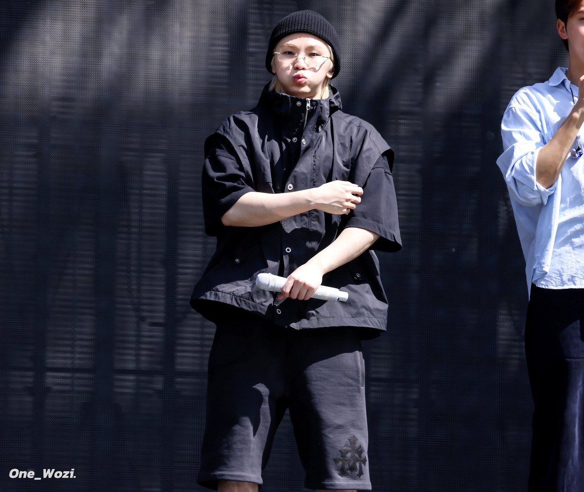 240427 Follow Again 
🫧

#우지 #WOOZI  #이지훈  #ウジ  #세븐틴 #SEVENTEEN